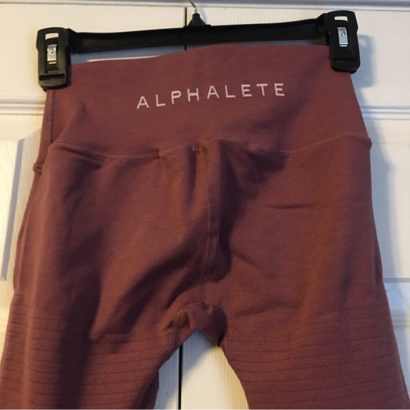 Alphalete Mauve Leggings Size Small - Picture 12 of 14